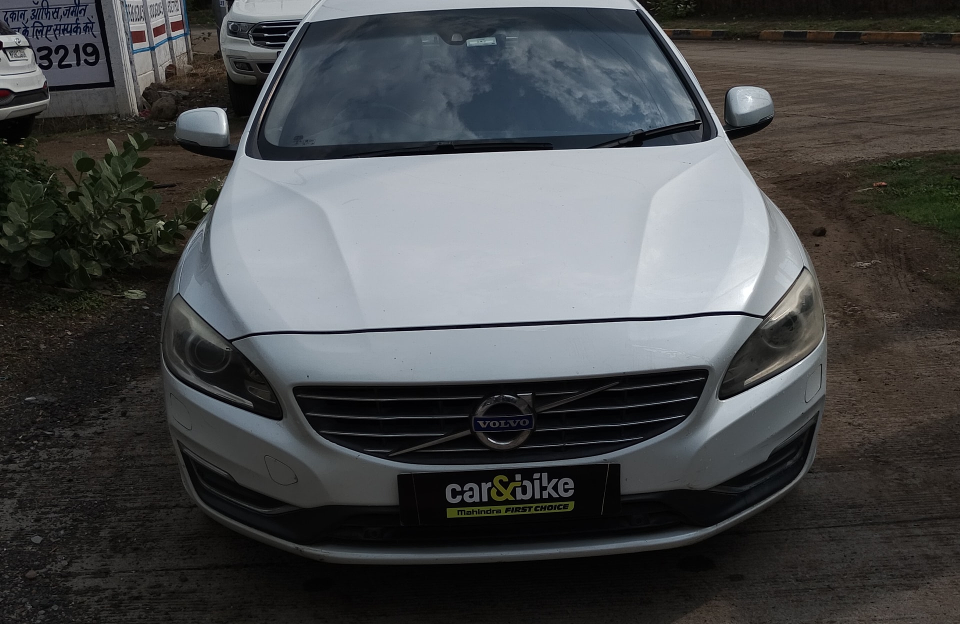 View 2016 Volvo S60 Cross Country Inscription Image 2 Used 2016 Volvo S60 Cross Country Inscription Image 2
