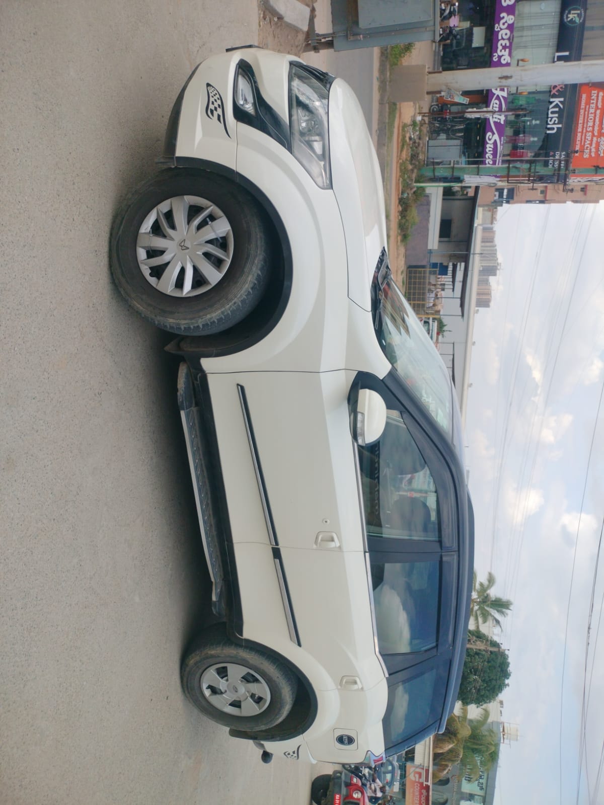 Used 2018 Mahindra XUV500 Used 2018 Mahindra XUV500