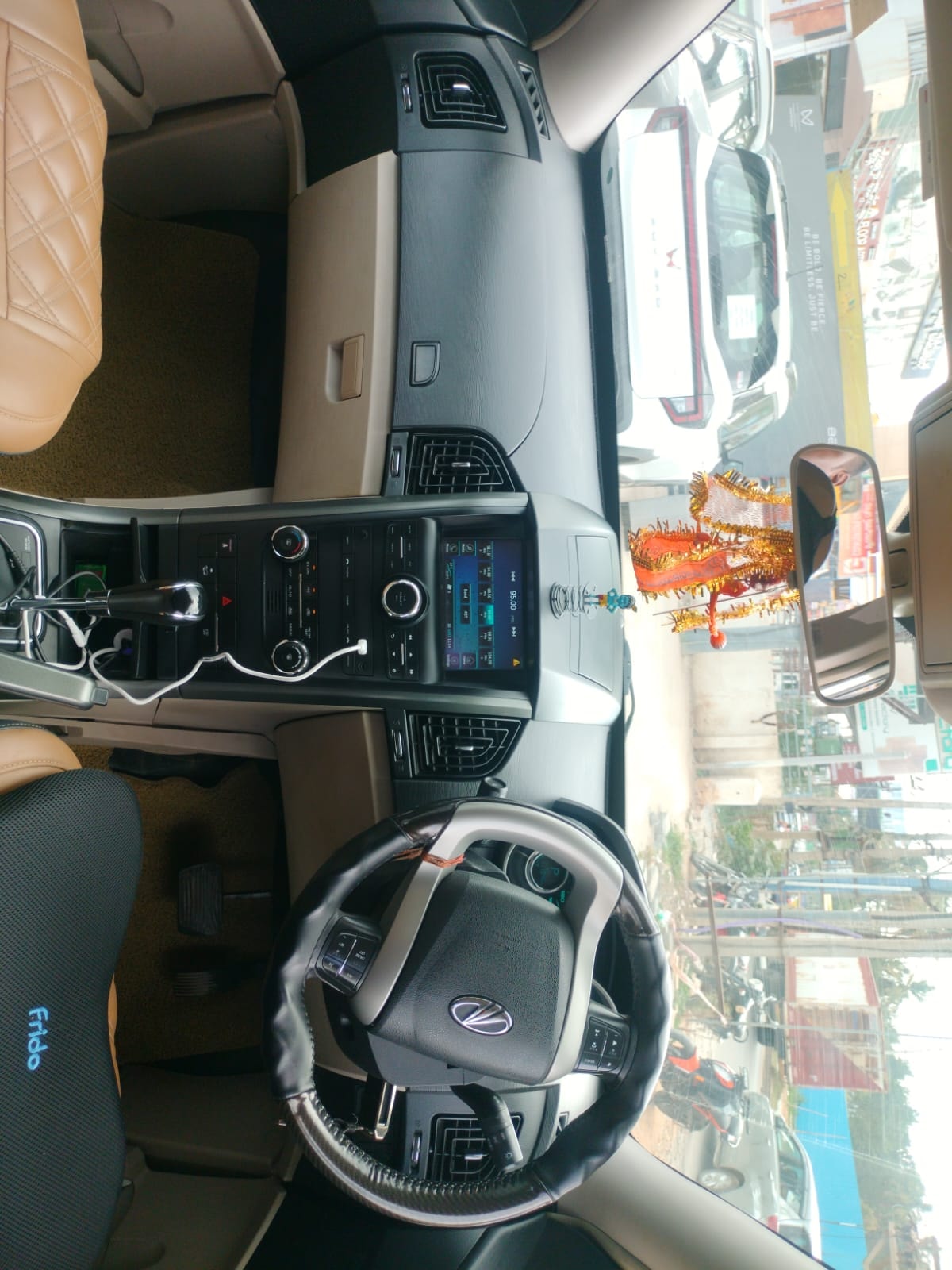 Used 2018 Mahindra XUV500 Used 2018 Mahindra XUV500