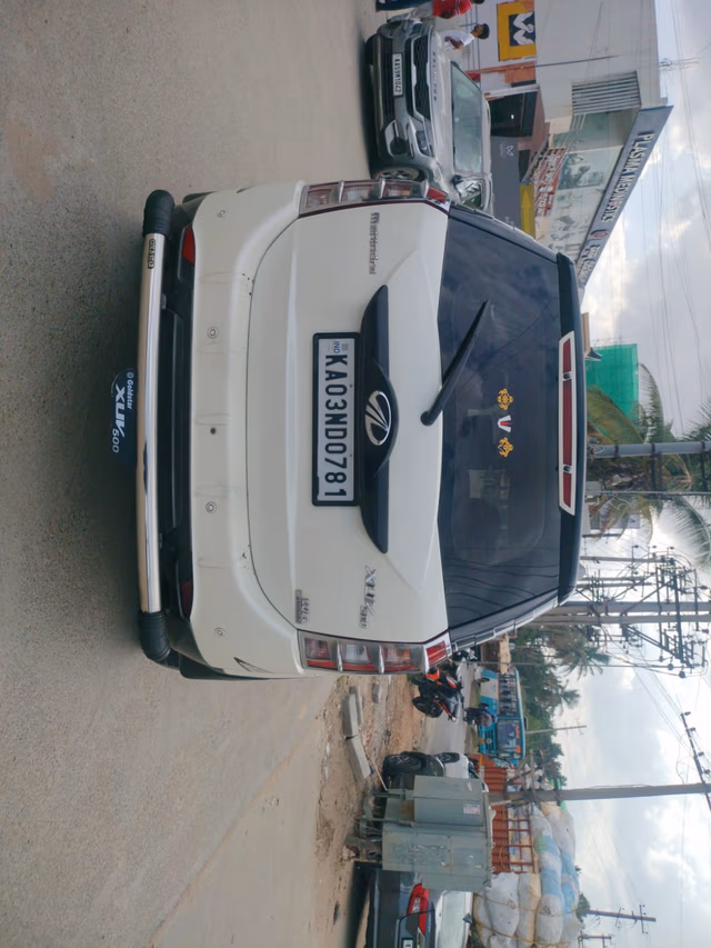 View Mahindra XUV500 Image 3 Used Mahindra XUV500 Image 3