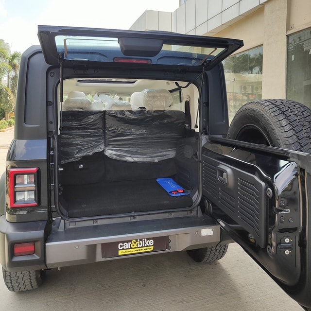 View Mahindra Thar Roxx Image 13 Used Mahindra Thar Roxx Image 13