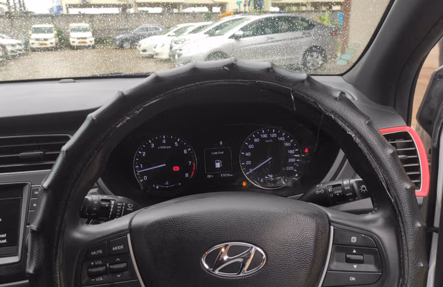 View Hyundai i20 Active Image 7 Used Hyundai i20 Active Image 7