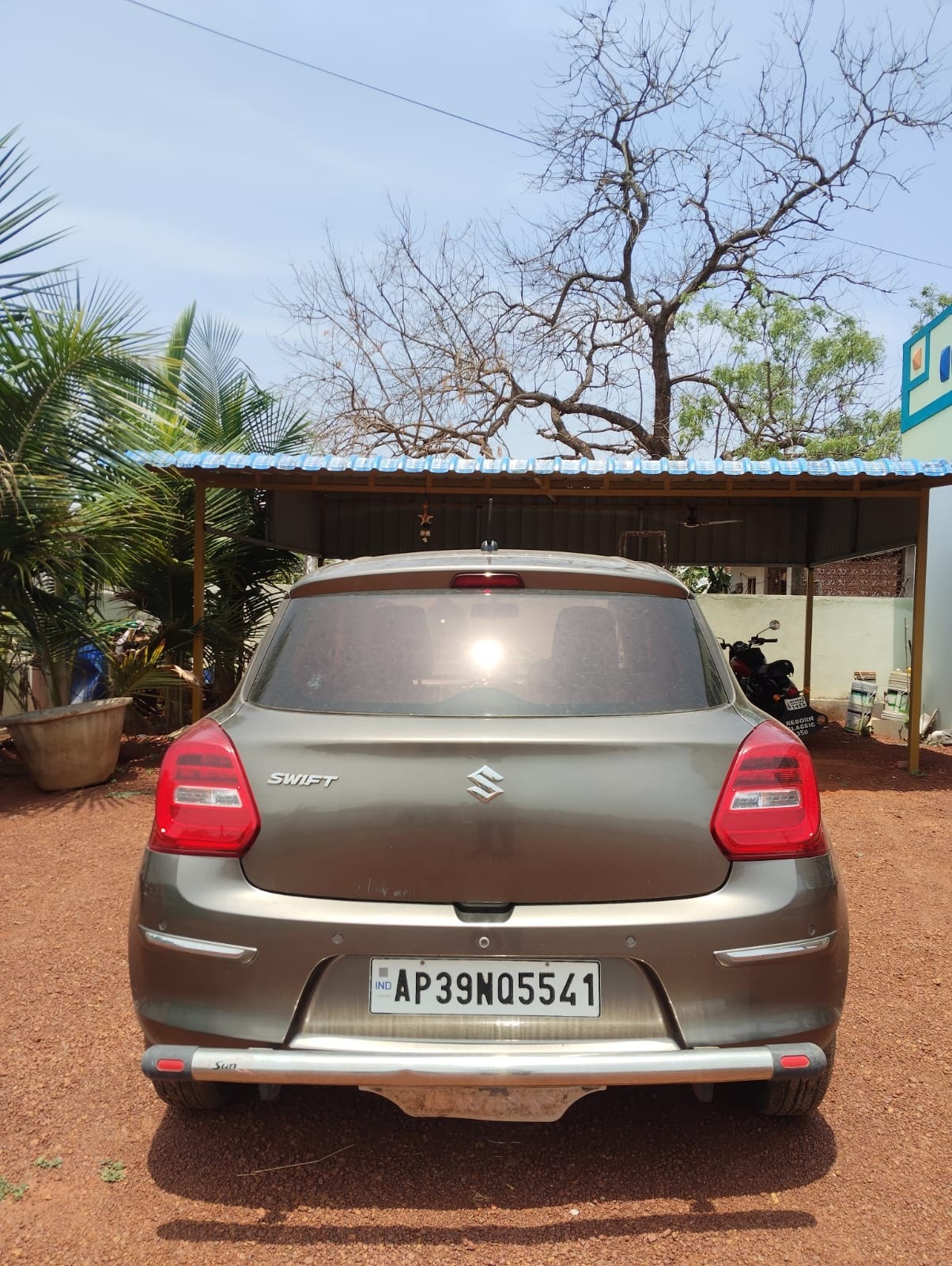 View 2022 Maruti Suzuki Swift VXI BS IV Image 3 Used 2022 Maruti Suzuki Swift VXI BS IV Image 3