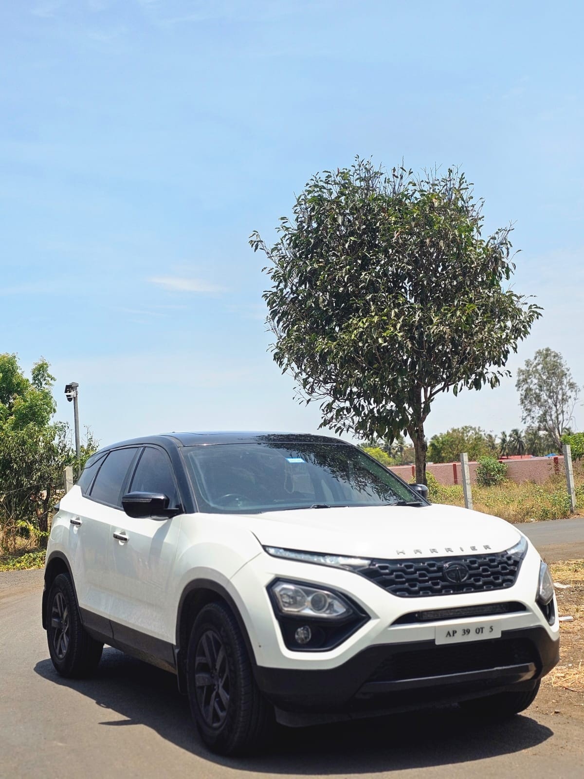 View 2022 Tata Harrier XZA Plus Image 5 Used 2022 Tata Harrier XZA Plus Image 5