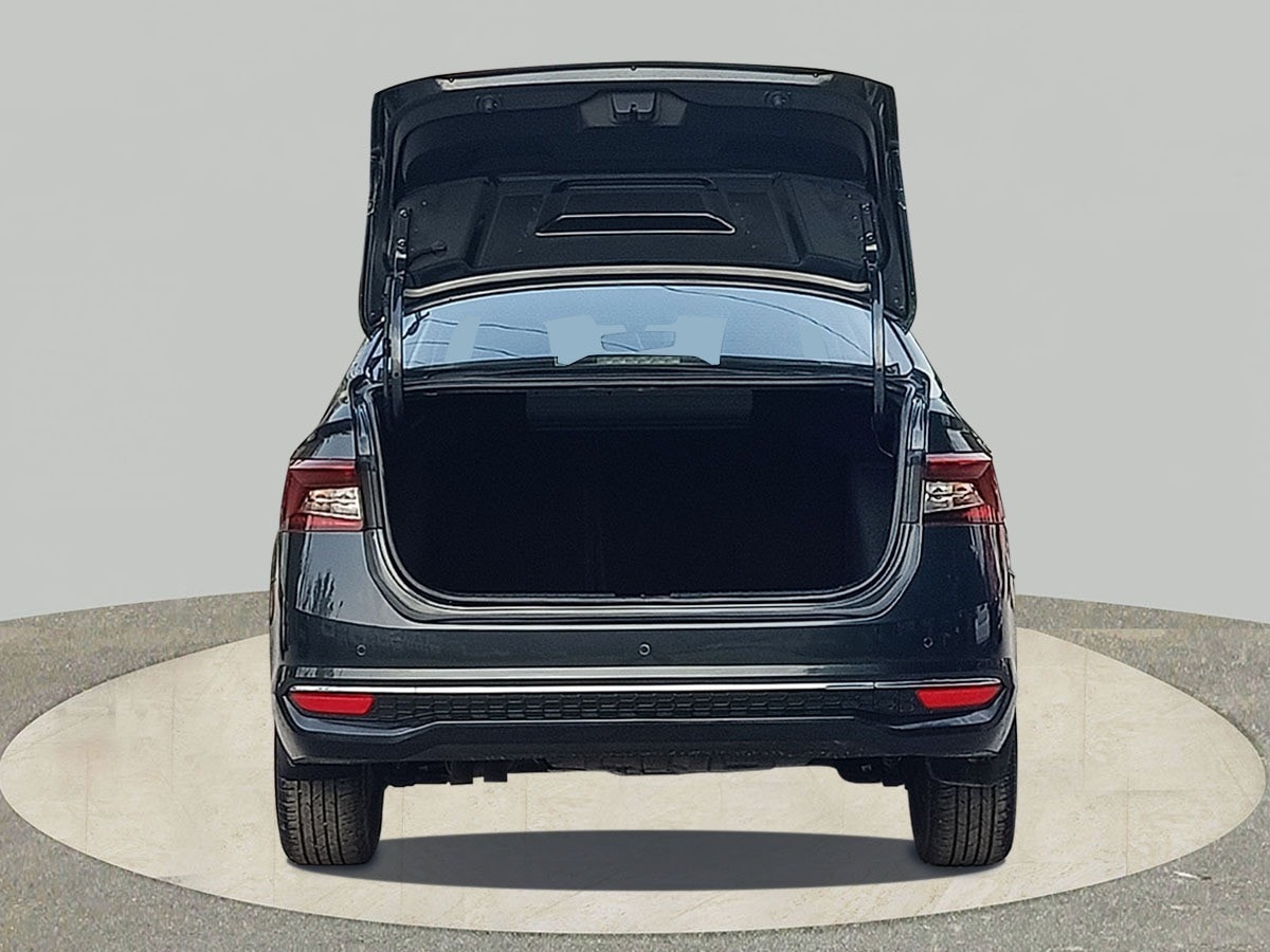 View 2023 Skoda Slavia Style 1.5 TSI DSG Image 9 Used 2023 Skoda Slavia Style 1.5 TSI DSG Image 9