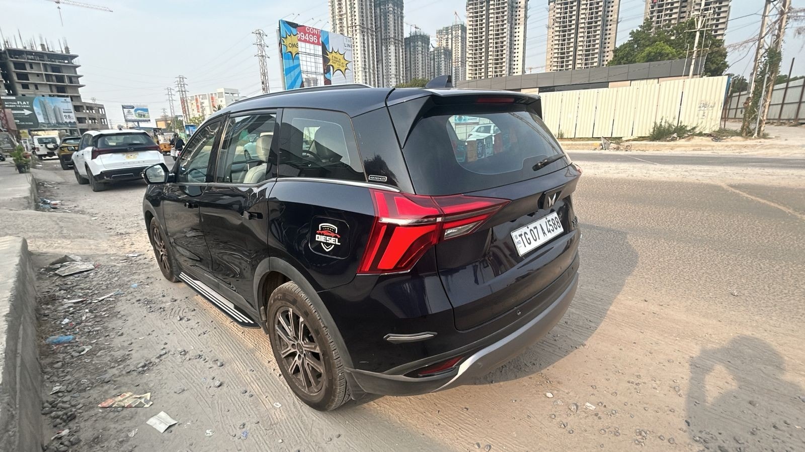 View 2023 Mahindra XUV700 AX7 AT Petrol 7 STR Image 6 Used 2023 Mahindra XUV700 AX7 AT Petrol 7 STR Image 6