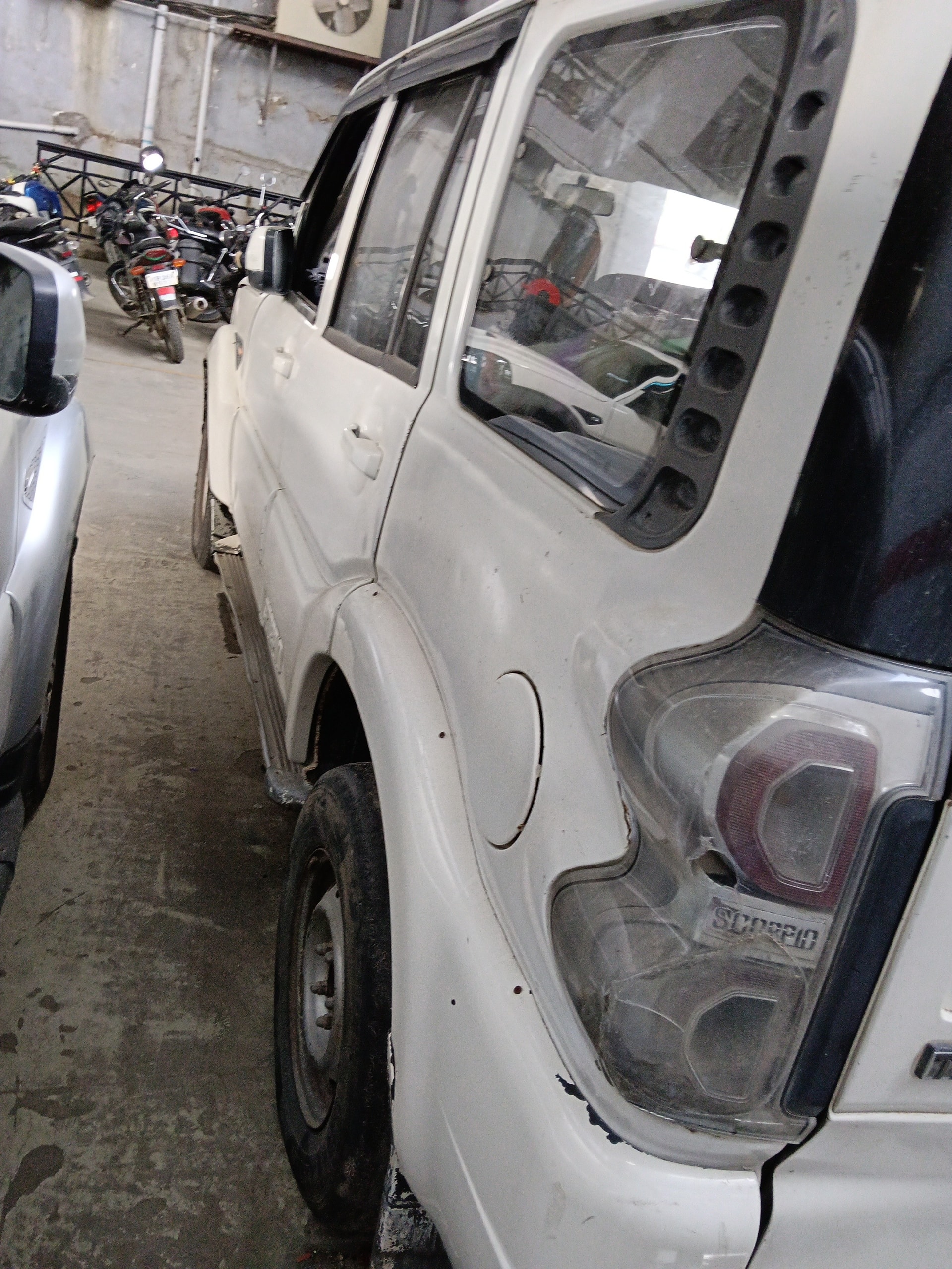 View 2015 Mahindra Scorpio S2 2WD Image 9 Used 2015 Mahindra Scorpio S2 2WD Image 9