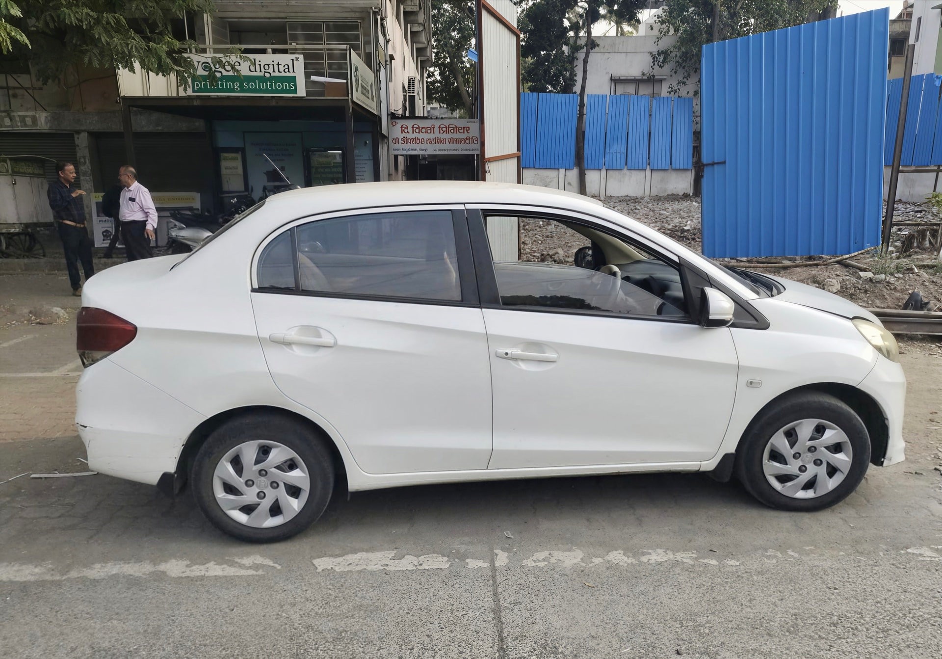 View 2015 Honda Amaze S MT Diesel BS IV Image 5 Used 2015 Honda Amaze S MT Diesel BS IV Image 5