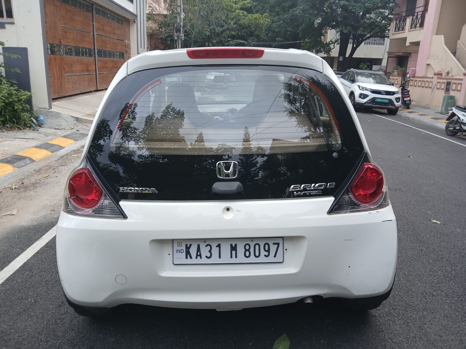 View 2013 Honda Brio S MT Petrol Image 4 Used 2013 Honda Brio S MT Petrol Image 4