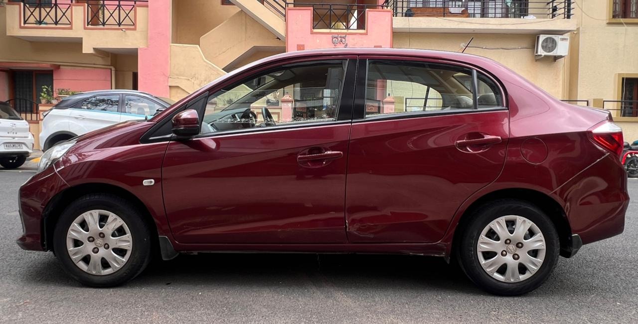 Used 2017 Honda Amaze Used 2017 Honda Amaze