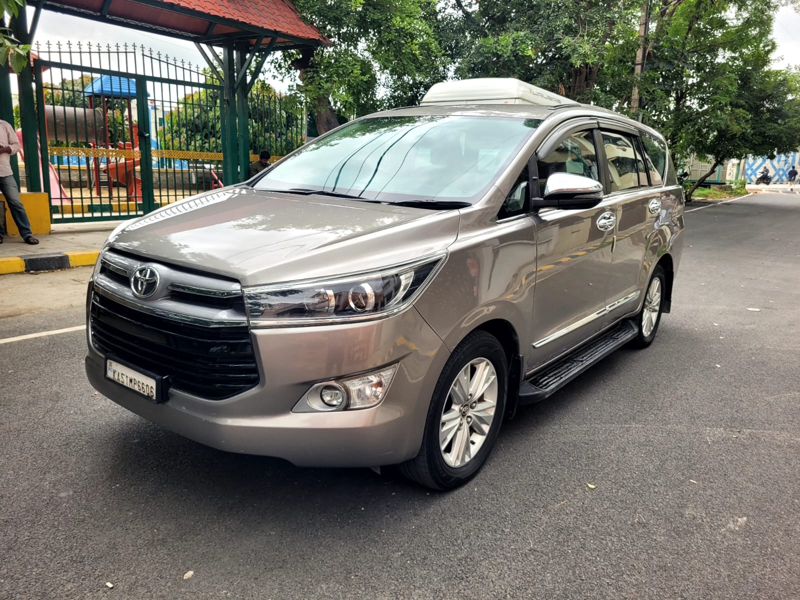 View 2019 Toyota Innova Crysta 2.4 ZX MT 7-Seater BS IV Image 1 Used 2019 Toyota Innova Crysta 2.4 ZX MT 7-Seater BS IV Image 1