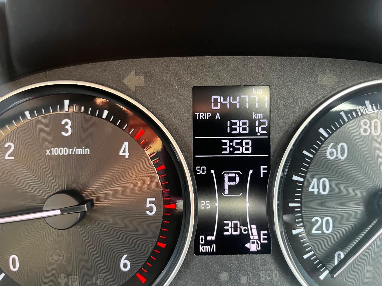 View 2019 Honda Amaze 1.5 V AT i-DTEC Image 7 Used 2019 Honda Amaze 1.5 V AT i-DTEC Image 7