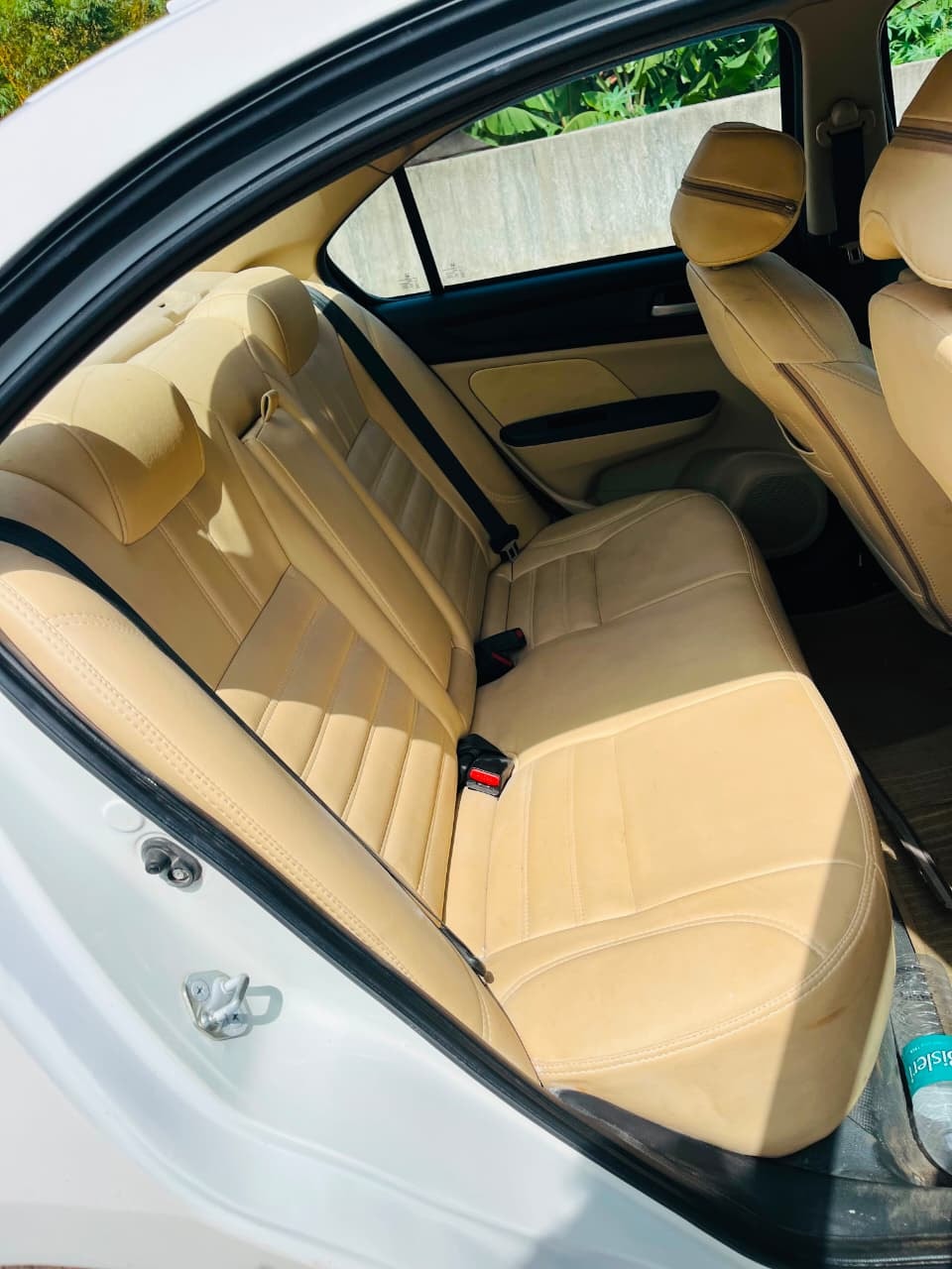 View 2019 Honda Amaze 1.5 V AT i-DTEC Image 5 Used 2019 Honda Amaze 1.5 V AT i-DTEC Image 5