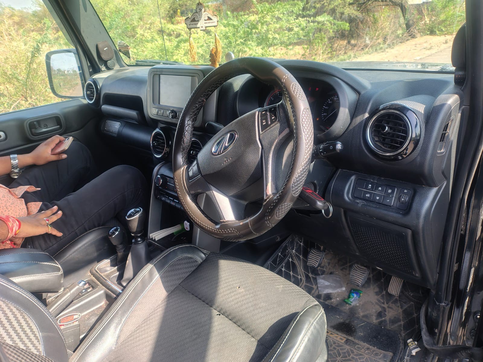 View 2022 Mahindra Thar LX Manual 4 Seater Hard Top Diesel Image 7 Used 2022 Mahindra Thar LX Manual 4 Seater Hard Top Diesel Image 7