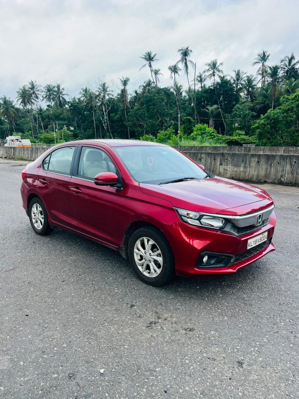 View 2018 Honda Amaze VX MT Petrol BS IV Image 12 Used 2018 Honda Amaze VX MT Petrol BS IV Image 12