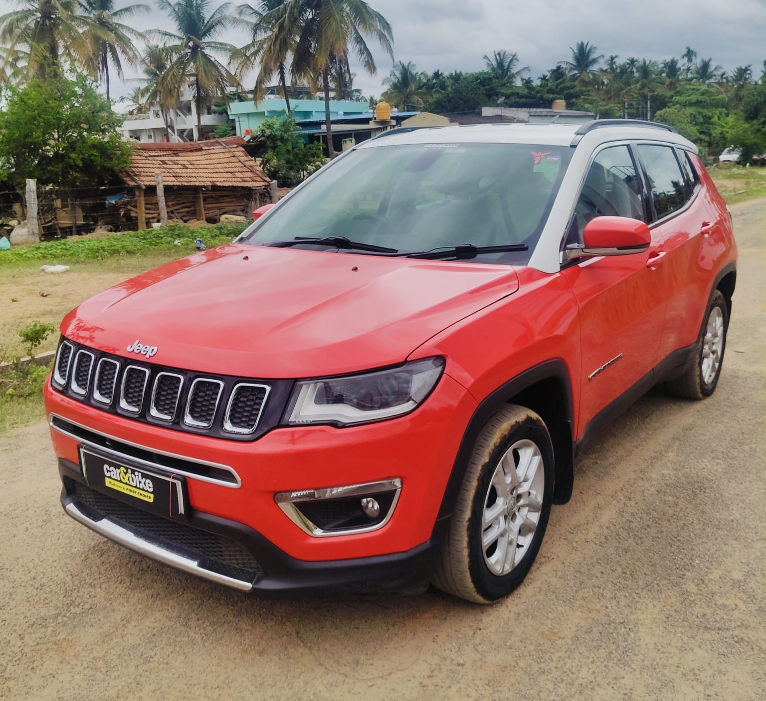View 2017 Jeep Compass Limited 4X4 2.0 Diesel BS IV Image 1 Used 2017 Jeep Compass Limited 4X4 2.0 Diesel BS IV Image 1