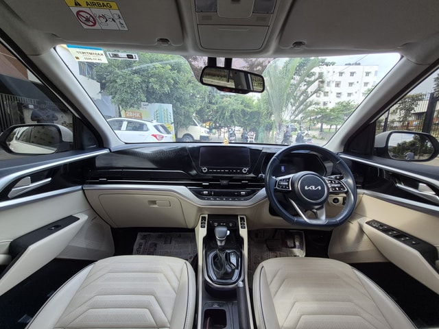 View Kia Carens Image 9 Used Kia Carens Image 9