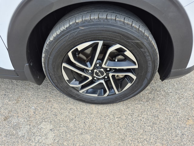 View Kia Carens Image 15 Used Kia Carens Image 15