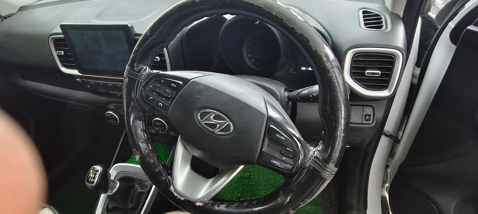View 2022 Hyundai Venue SX 1.5 Diesel Image 11 Used 2022 Hyundai Venue SX 1.5 Diesel Image 11