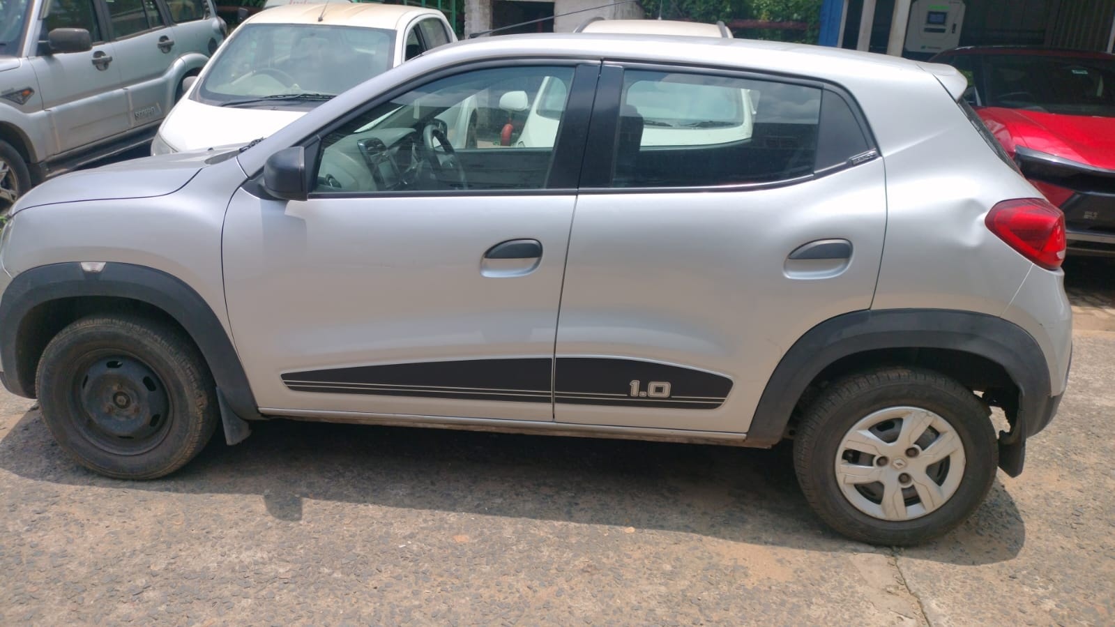 View 2016 Renault Kwid RXT 1.0 BS IV Image 4 Used 2016 Renault Kwid RXT 1.0 BS IV Image 4