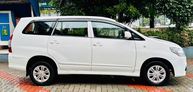 View Toyota Innova Image 8 Used Toyota Innova Image 8