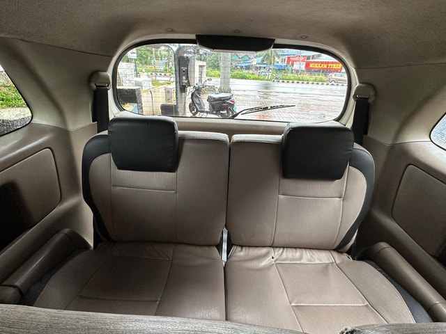 View Toyota Innova Image 5 Used Toyota Innova Image 5