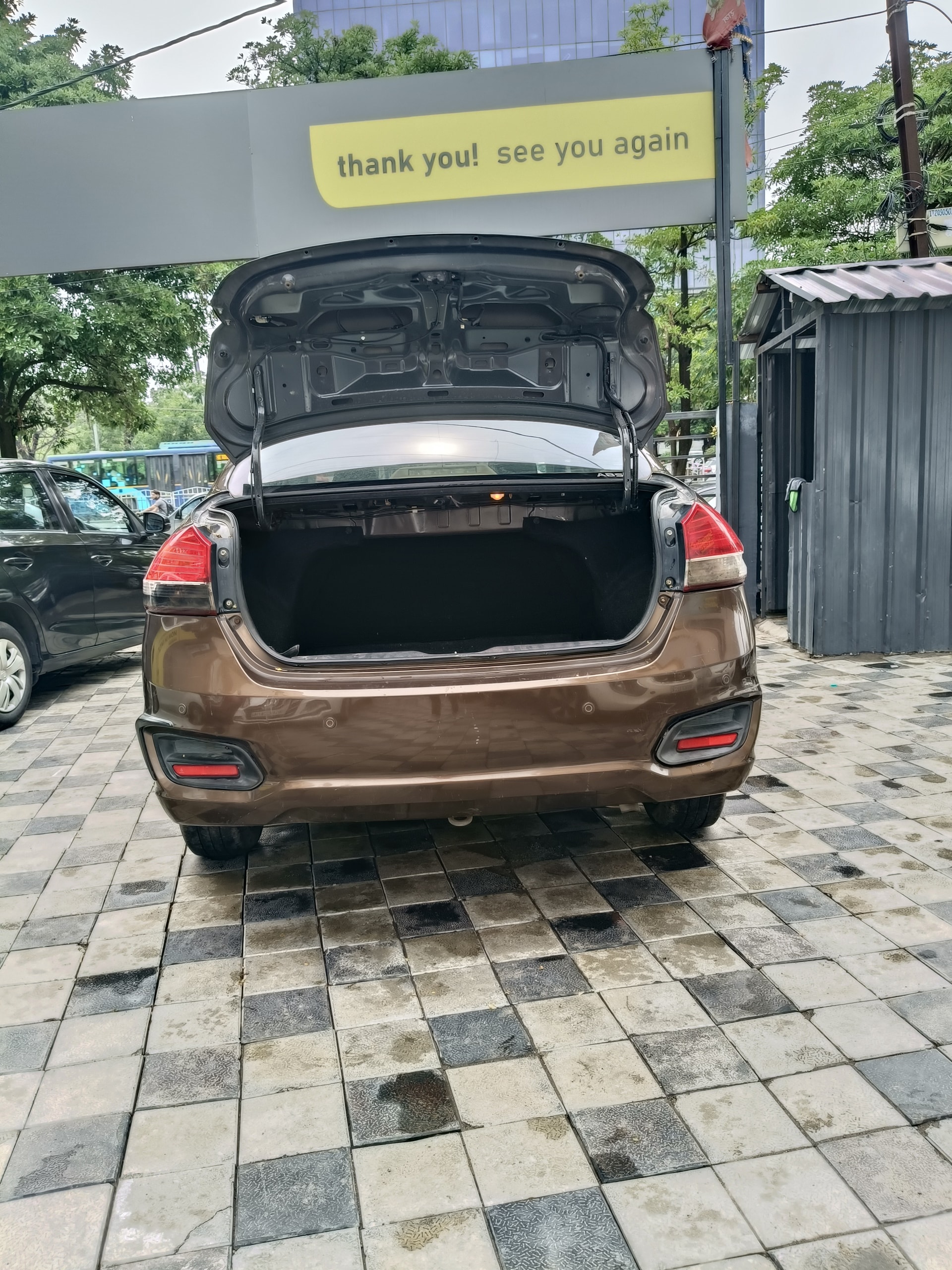 View 2015 Maruti Suzuki Ciaz ZXI Plus Image 14 Used 2015 Maruti Suzuki Ciaz ZXI Plus Image 14