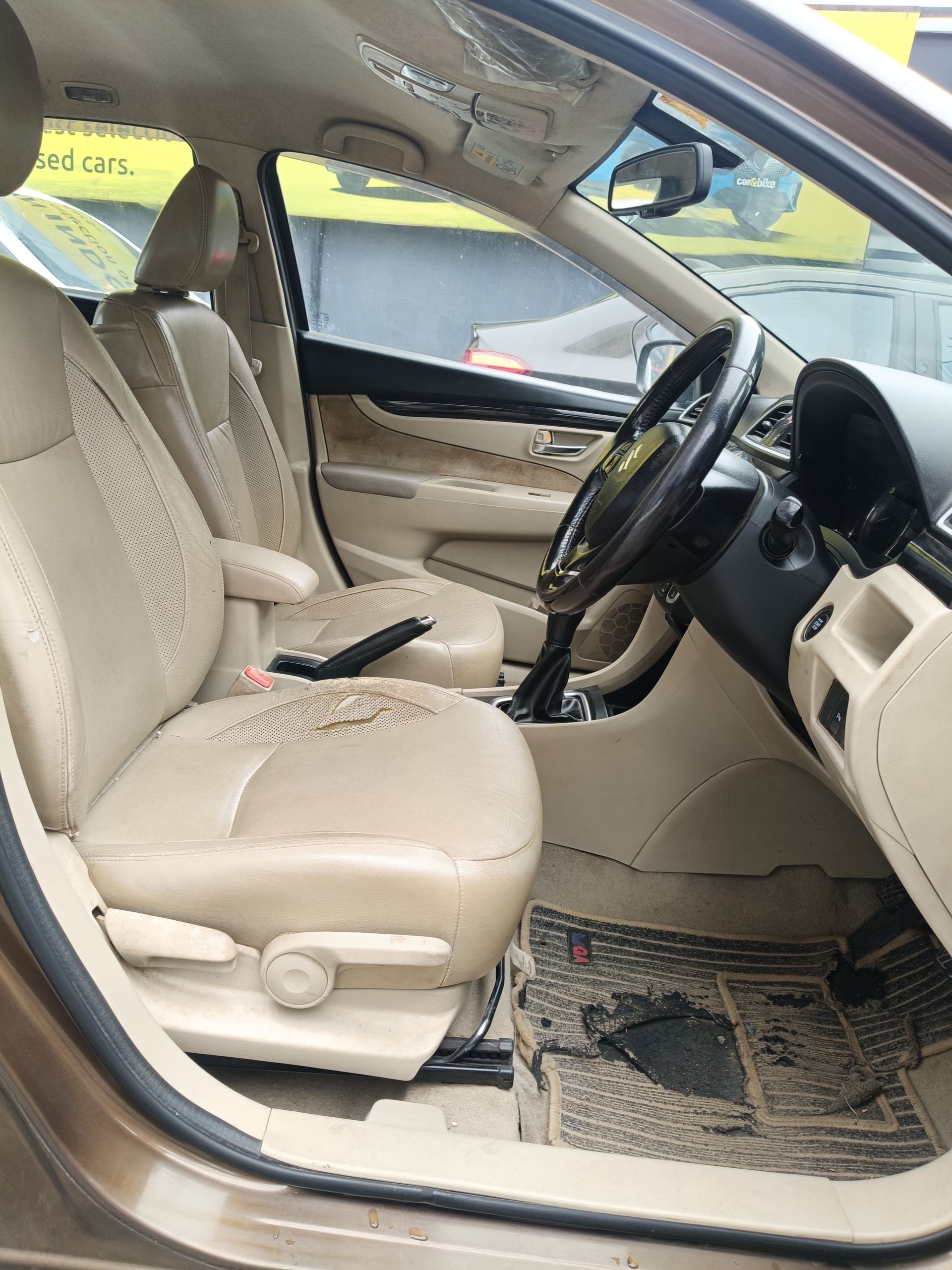 View 2015 Maruti Suzuki Ciaz ZXI Plus Image 3 Used 2015 Maruti Suzuki Ciaz ZXI Plus Image 3