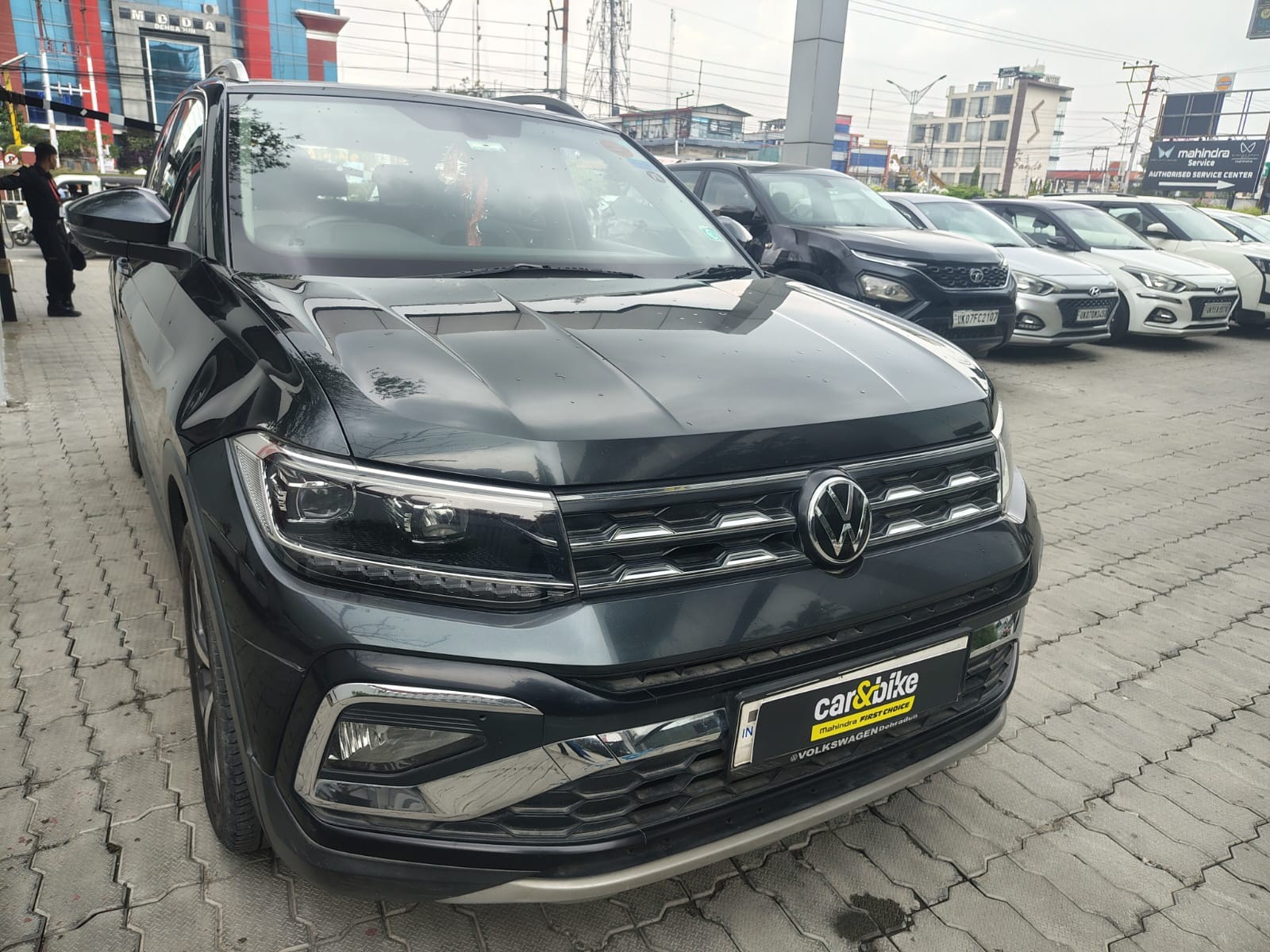 View 2022 Volkswagen Taigun 1.0 TSI Topline MT Image 11 Used 2022 Volkswagen Taigun 1.0 TSI Topline MT Image 11