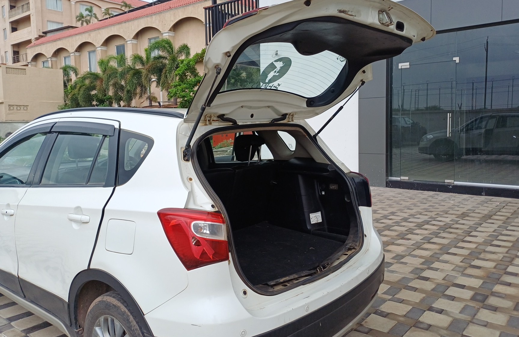View 2017 Maruti Suzuki S-Cross Zeta Image 16 Used 2017 Maruti Suzuki S-Cross Zeta Image 16