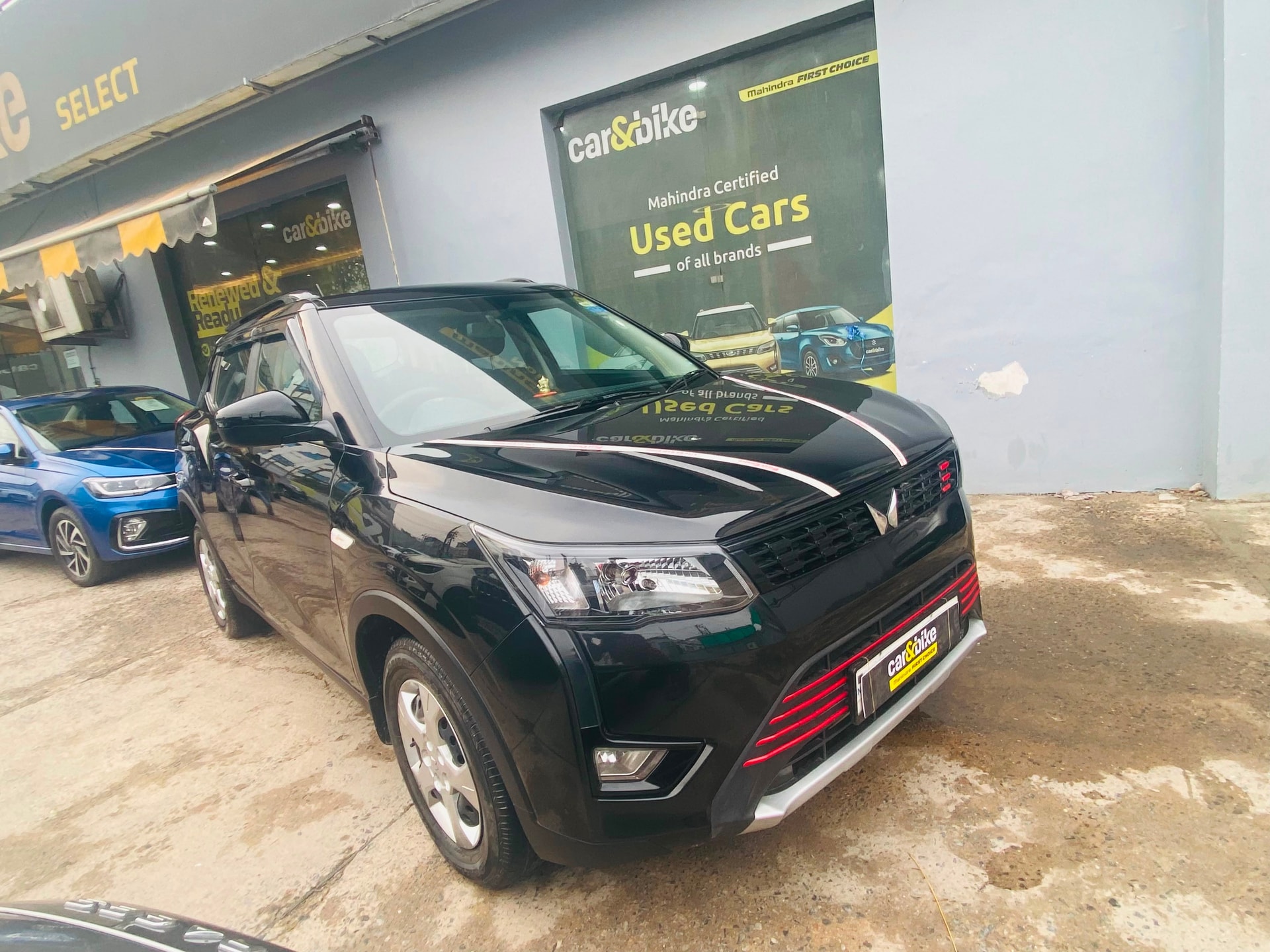 Used 2023 Mahindra XUV300 Used 2023 Mahindra XUV300