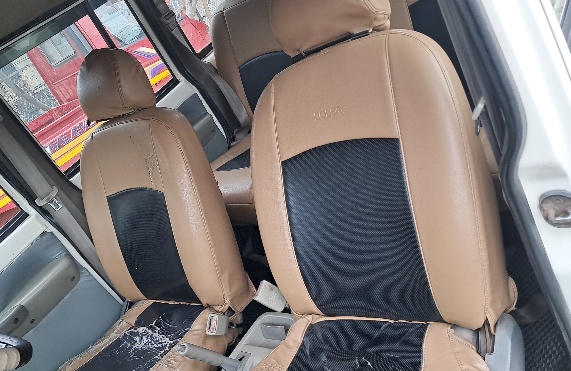 View 2018 Mahindra Bolero SLE BS4 Image 3 Used 2018 Mahindra Bolero SLE BS4 Image 3