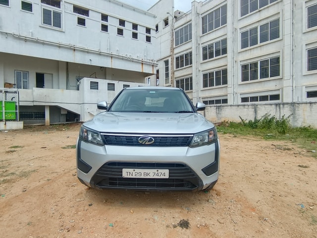 View Mahindra XUV300 Image 2 Used Mahindra XUV300 Image 2