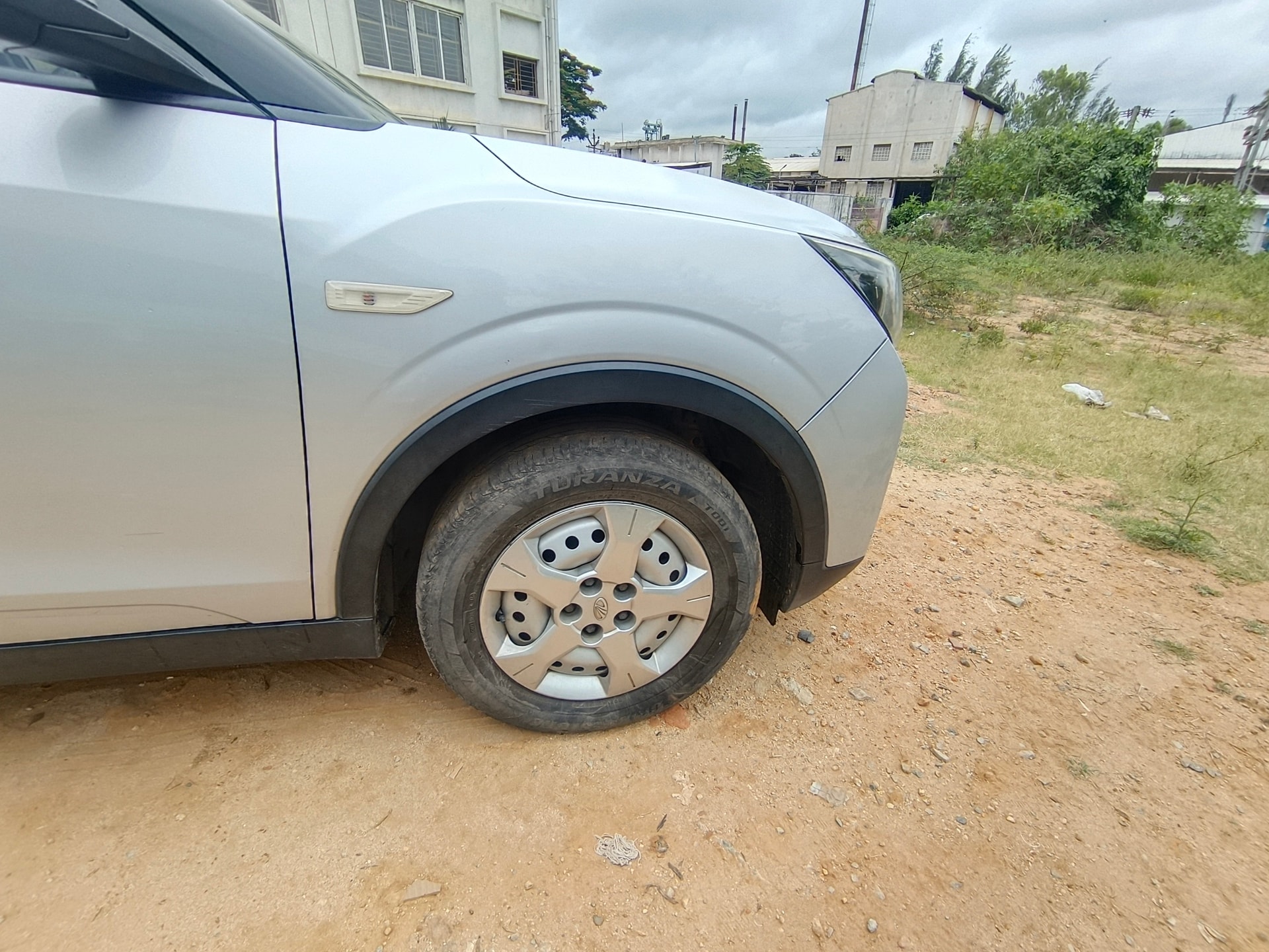 View 2019 Mahindra XUV300 W4 Diesel BS IV Image 15 Used 2019 Mahindra XUV300 W4 Diesel BS IV Image 15