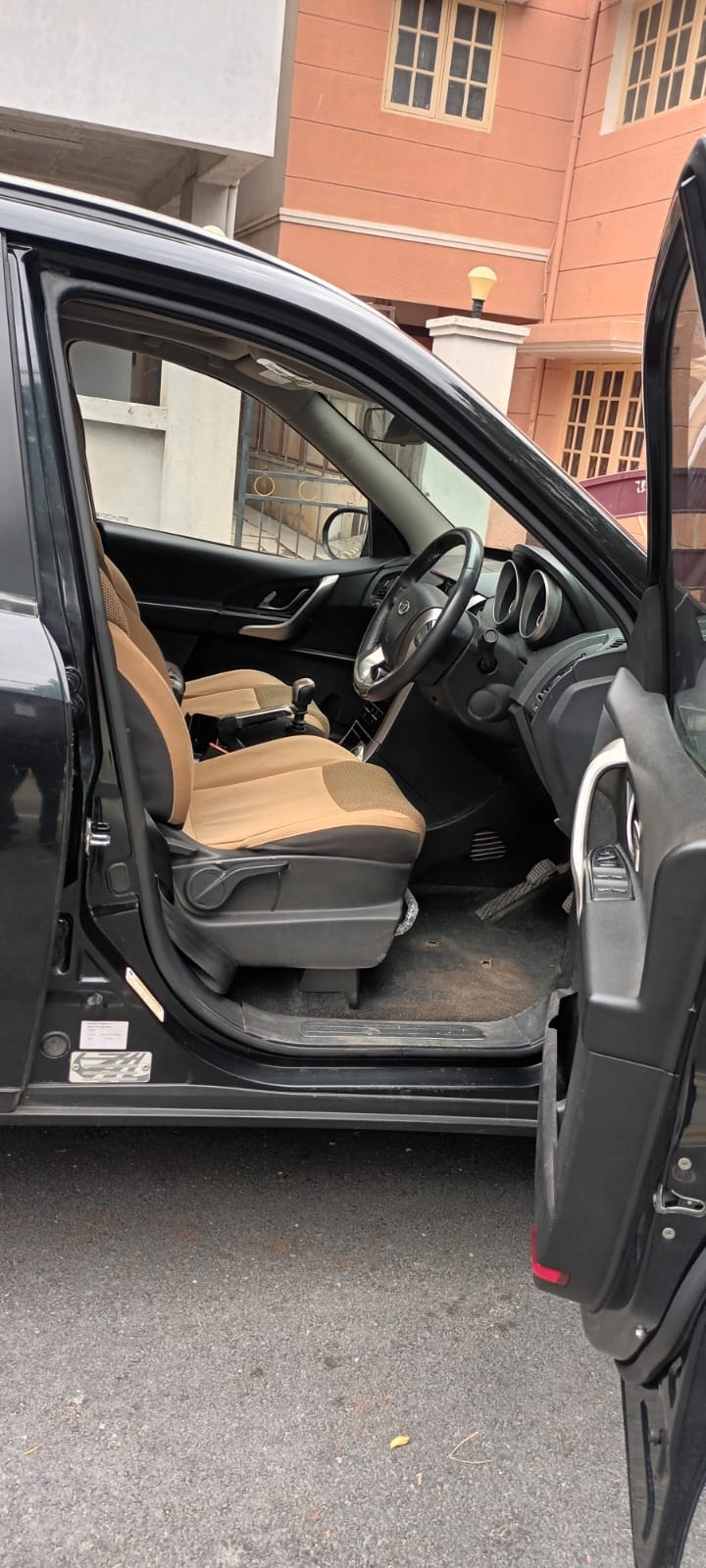 Used 2018 Mahindra XUV500 Used 2018 Mahindra XUV500