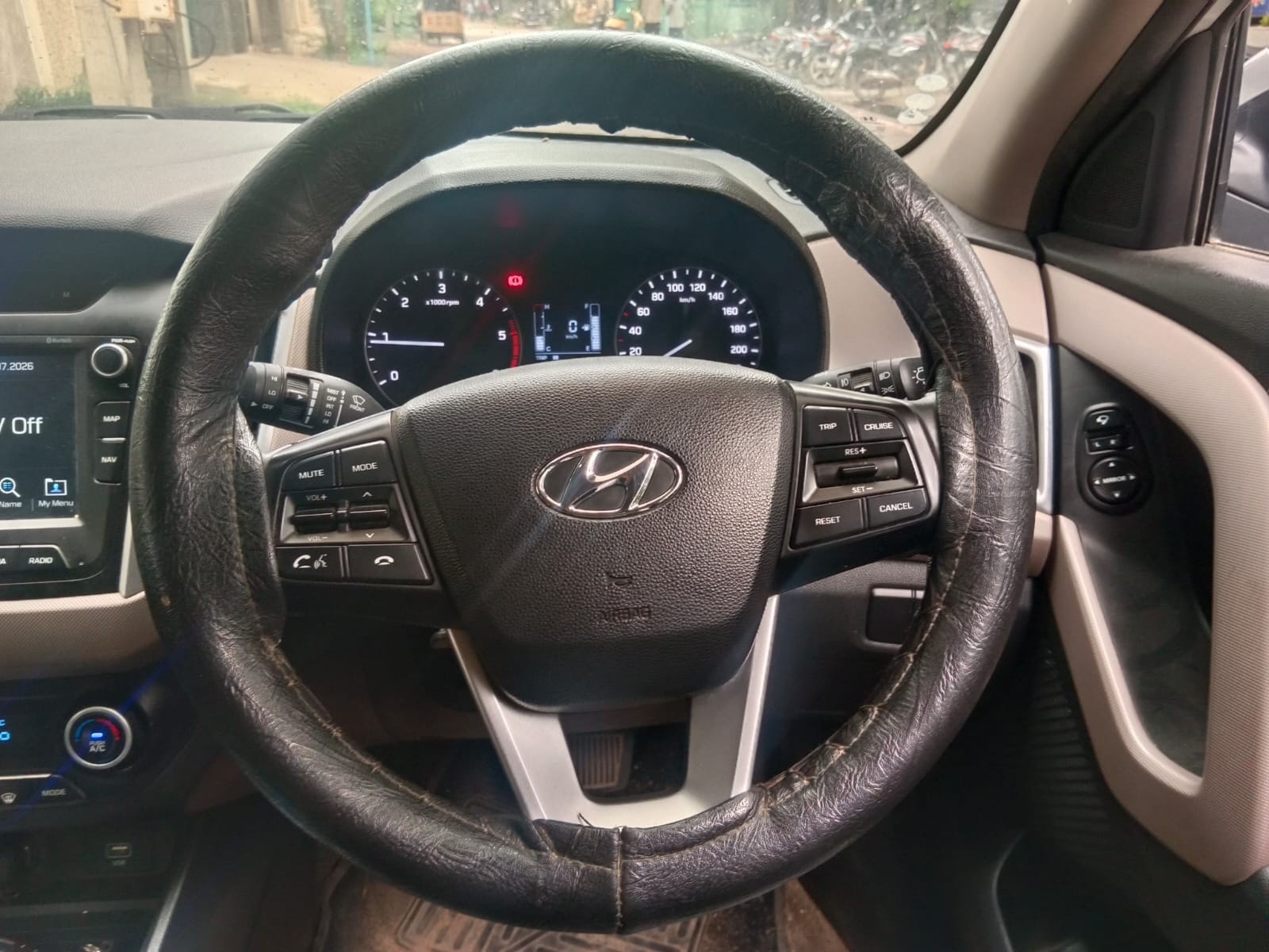 View 2019 Hyundai Creta SX 1.6 AT CRDI Image 10 Used 2019 Hyundai Creta SX 1.6 AT CRDI Image 10