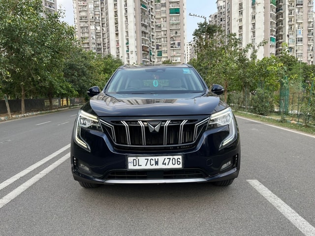 View Mahindra XUV700 Image 2 Used Mahindra XUV700 Image 2