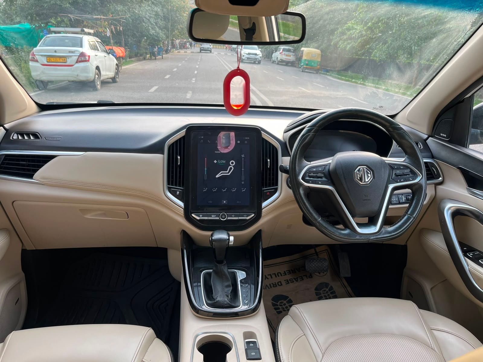 View 2022 MG Hector Sharp CVT Petrol Image 9 Used 2022 MG Hector Sharp CVT Petrol Image 9