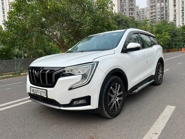 View Mahindra XUV700 Image 1 Used Mahindra XUV700 Image 1