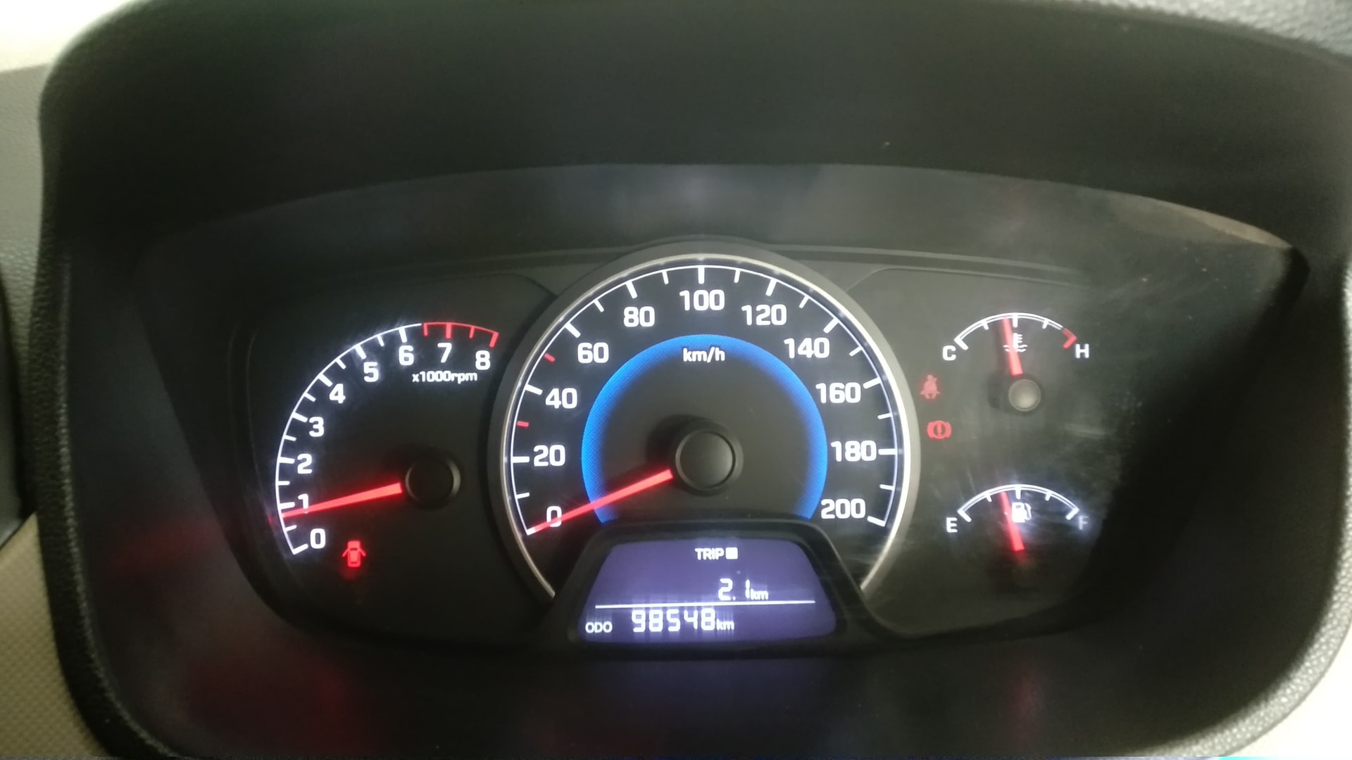 View 2014 Hyundai i10 1.2 Asta MT Image 7 Used 2014 Hyundai i10 1.2 Asta MT Image 7