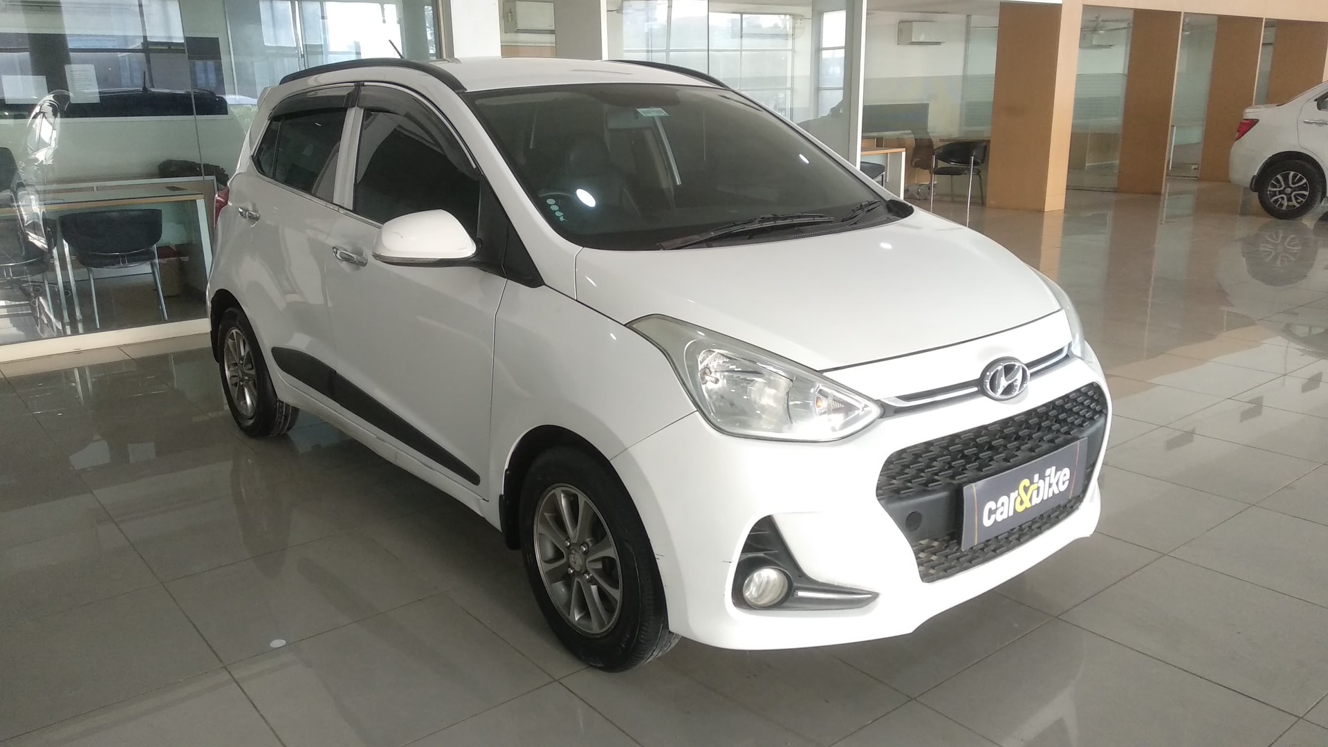 View 2014 Hyundai i10 1.2 Asta MT Image 12 Used 2014 Hyundai i10 1.2 Asta MT Image 12