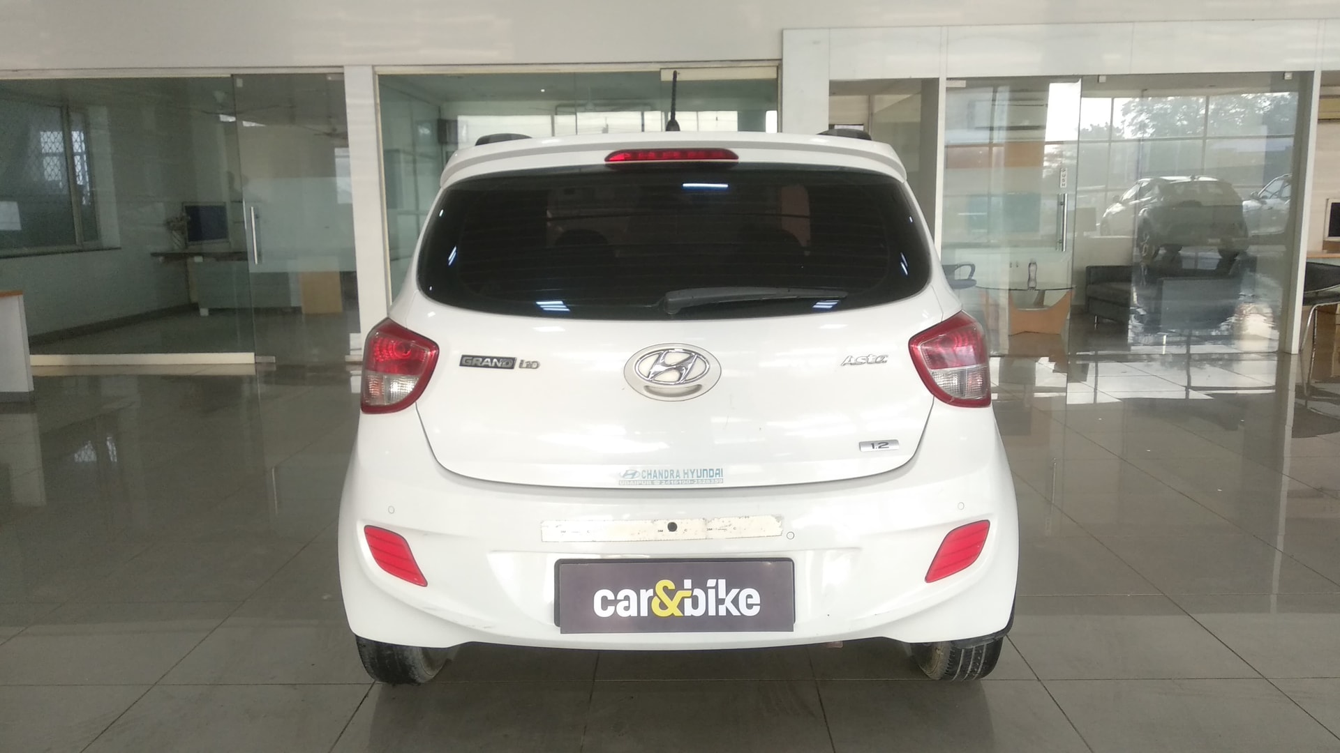 View 2014 Hyundai i10 1.2 Asta MT Image 4 Used 2014 Hyundai i10 1.2 Asta MT Image 4