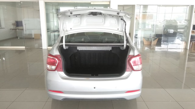 View Hyundai Xcent Image 16 Used Hyundai Xcent Image 16