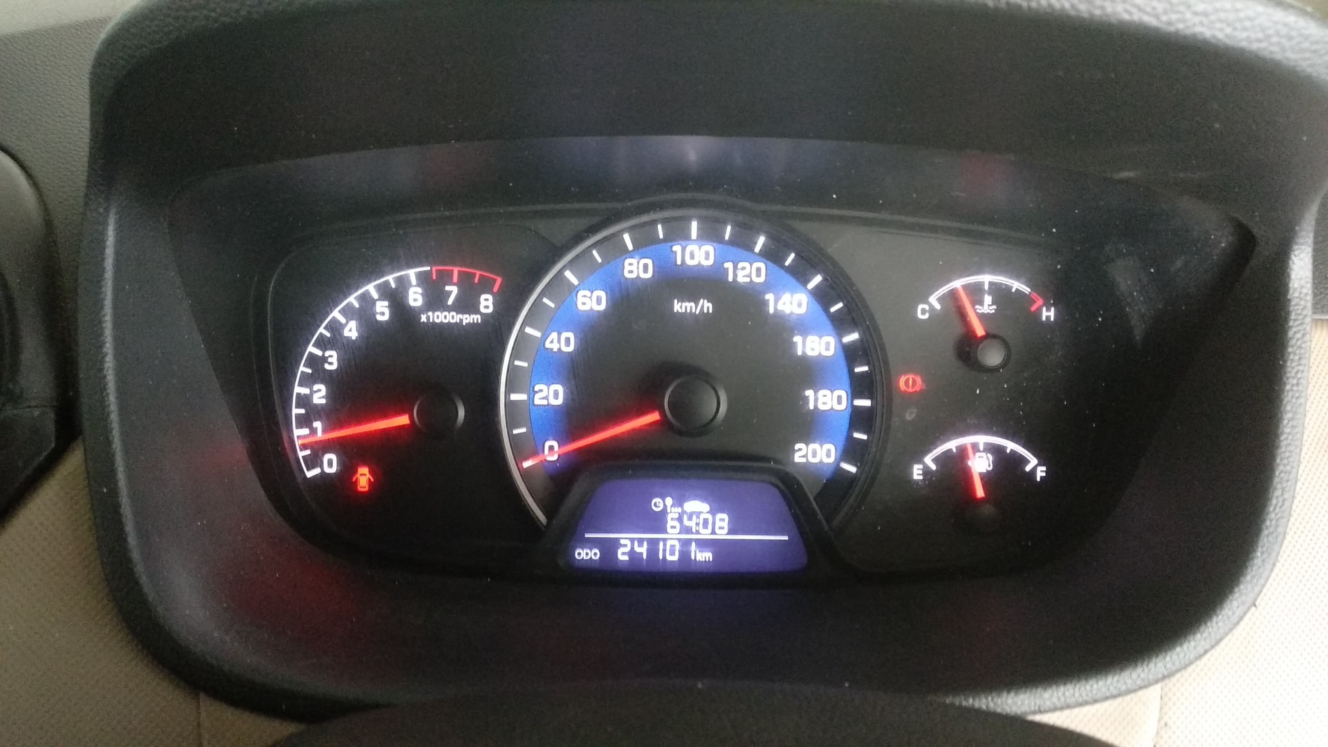 View 2016 Hyundai Xcent S Petrol Image 7 Used 2016 Hyundai Xcent S Petrol Image 7