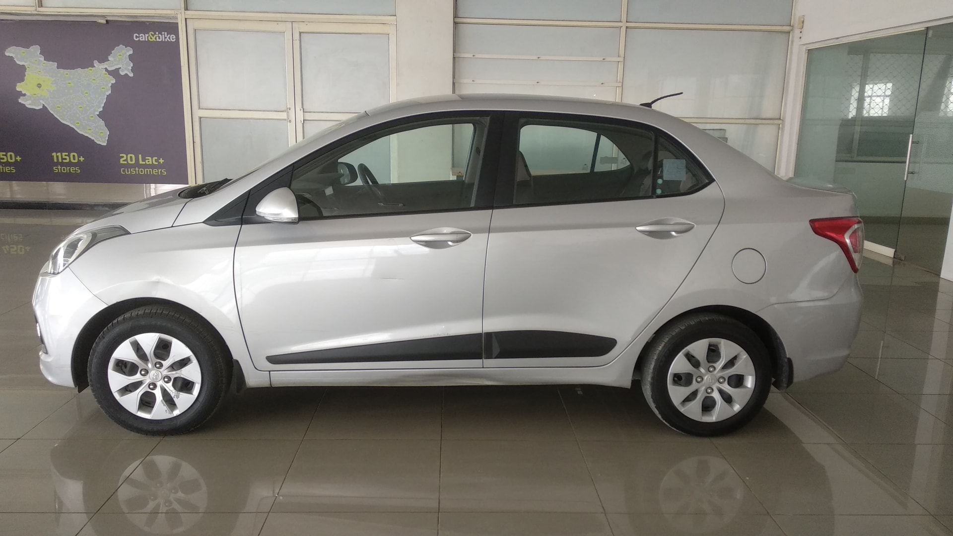 View 2016 Hyundai Xcent S Petrol Image 6 Used 2016 Hyundai Xcent S Petrol Image 6