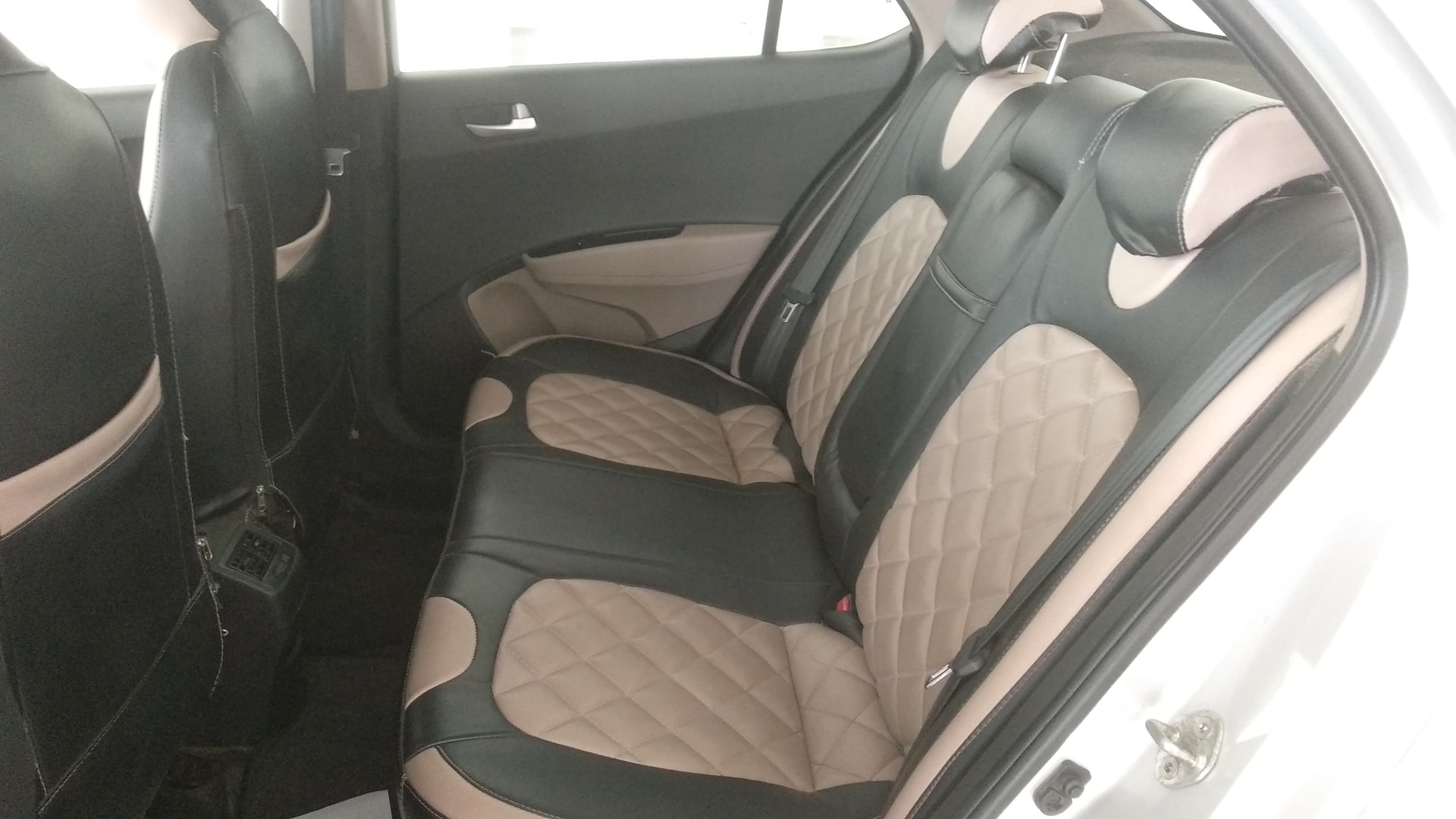 View 2016 Hyundai Xcent S Petrol Image 14 Used 2016 Hyundai Xcent S Petrol Image 14