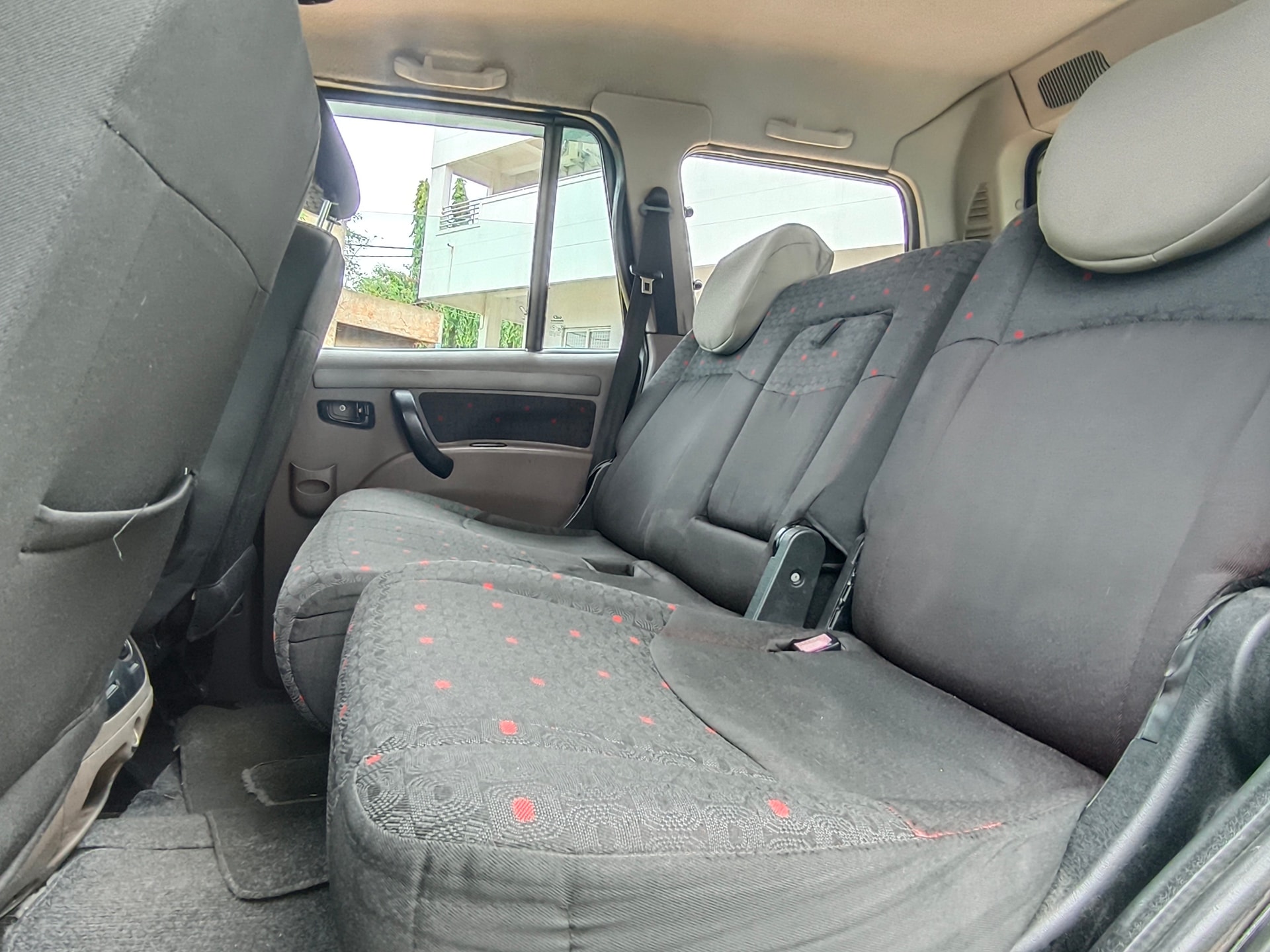 View 2010 Mahindra Scorpio VLX 2WD BS3 Airbag Image 5 Used 2010 Mahindra Scorpio VLX 2WD BS3 Airbag Image 5