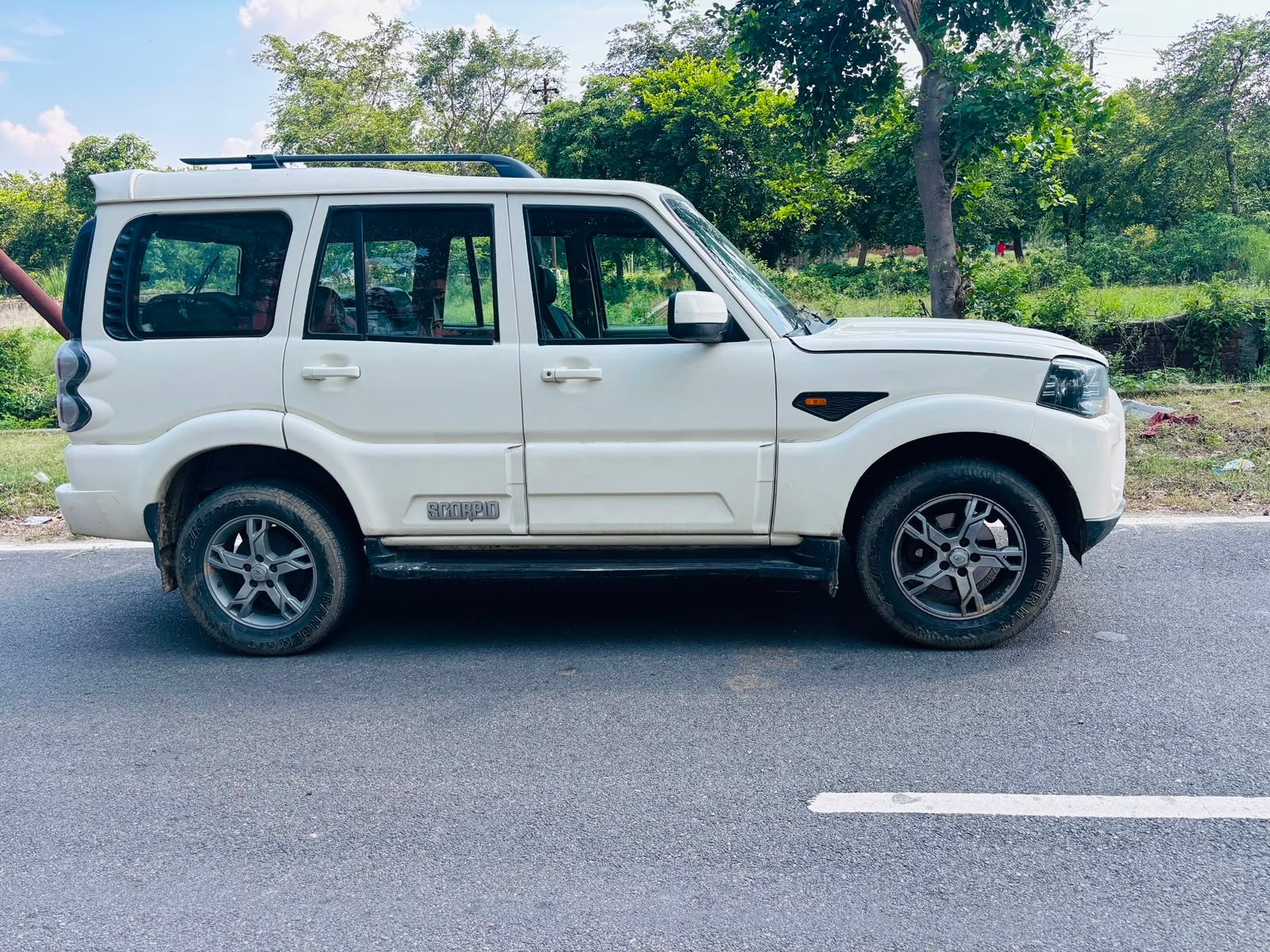 Used 2015 Mahindra Scorpio Used 2015 Mahindra Scorpio