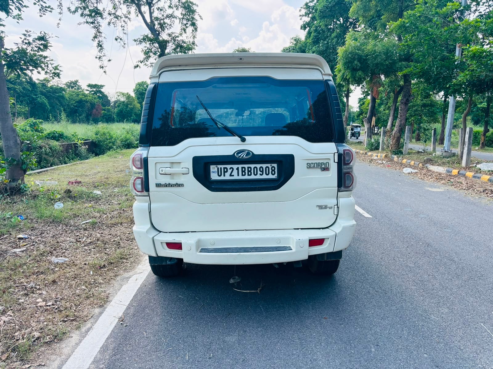 Used 2015 Mahindra Scorpio Used 2015 Mahindra Scorpio