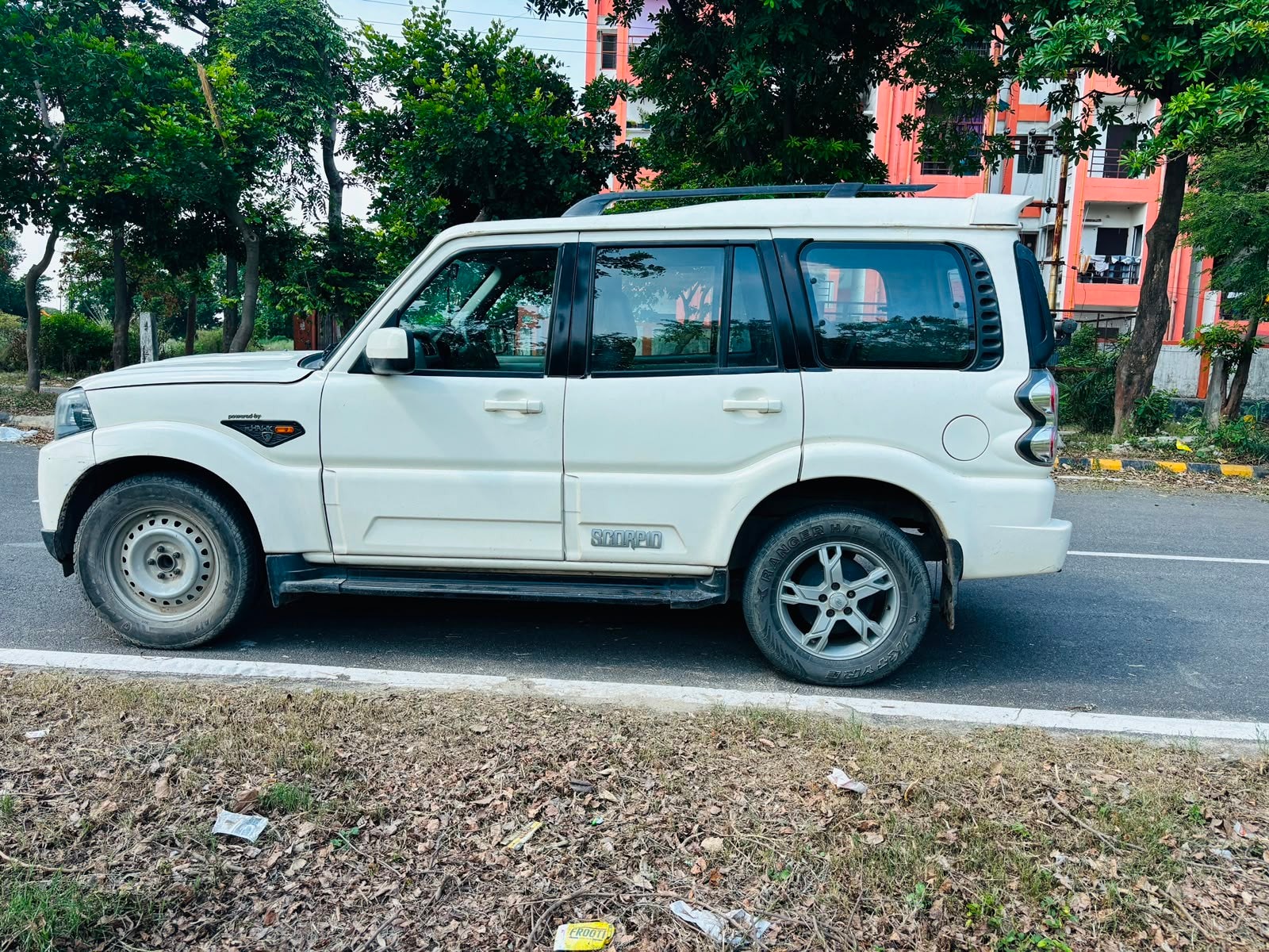 Used 2015 Mahindra Scorpio Used 2015 Mahindra Scorpio